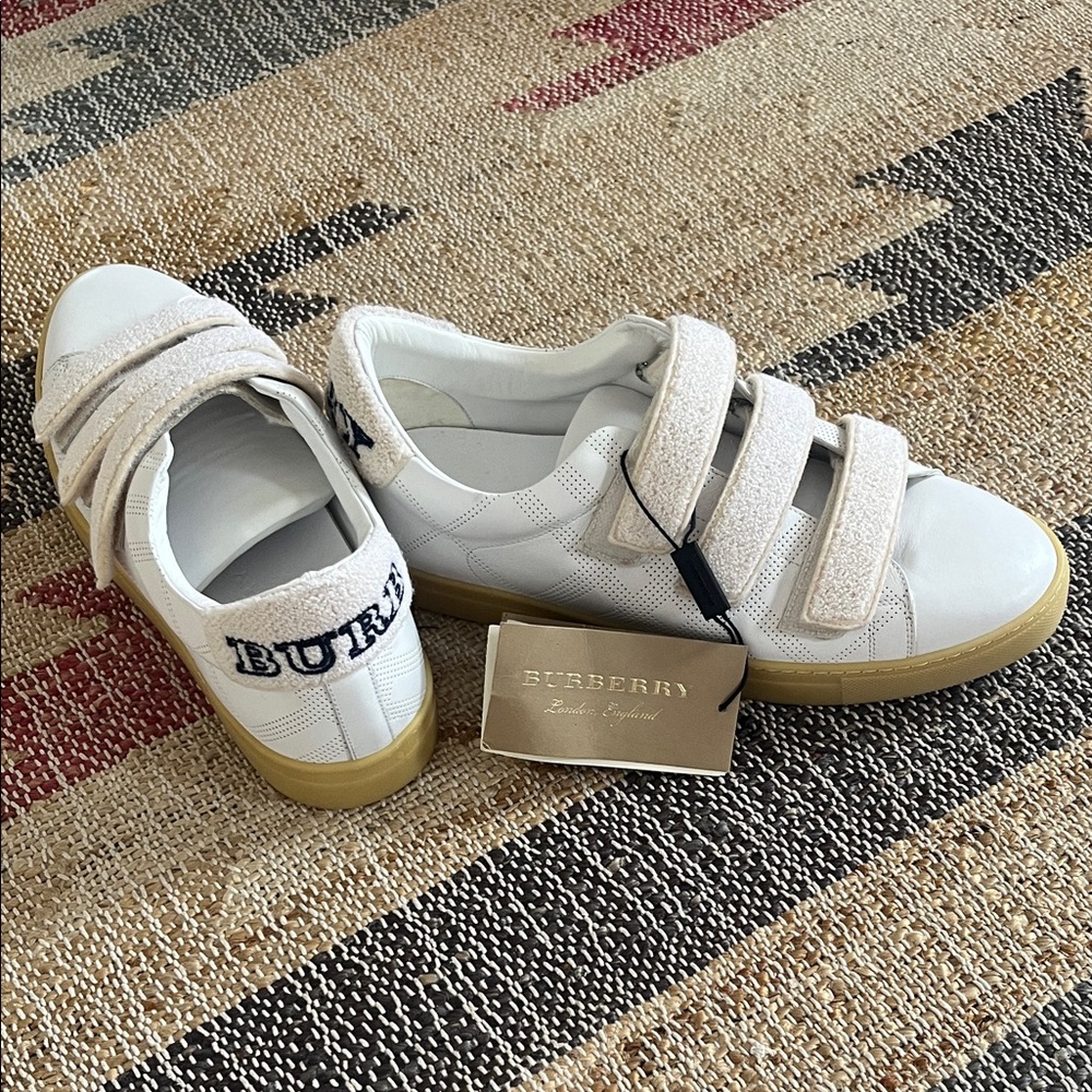 NWT Men’s Burberry Perfect Storm Cream and White Sneakers, EUR 43/US 11